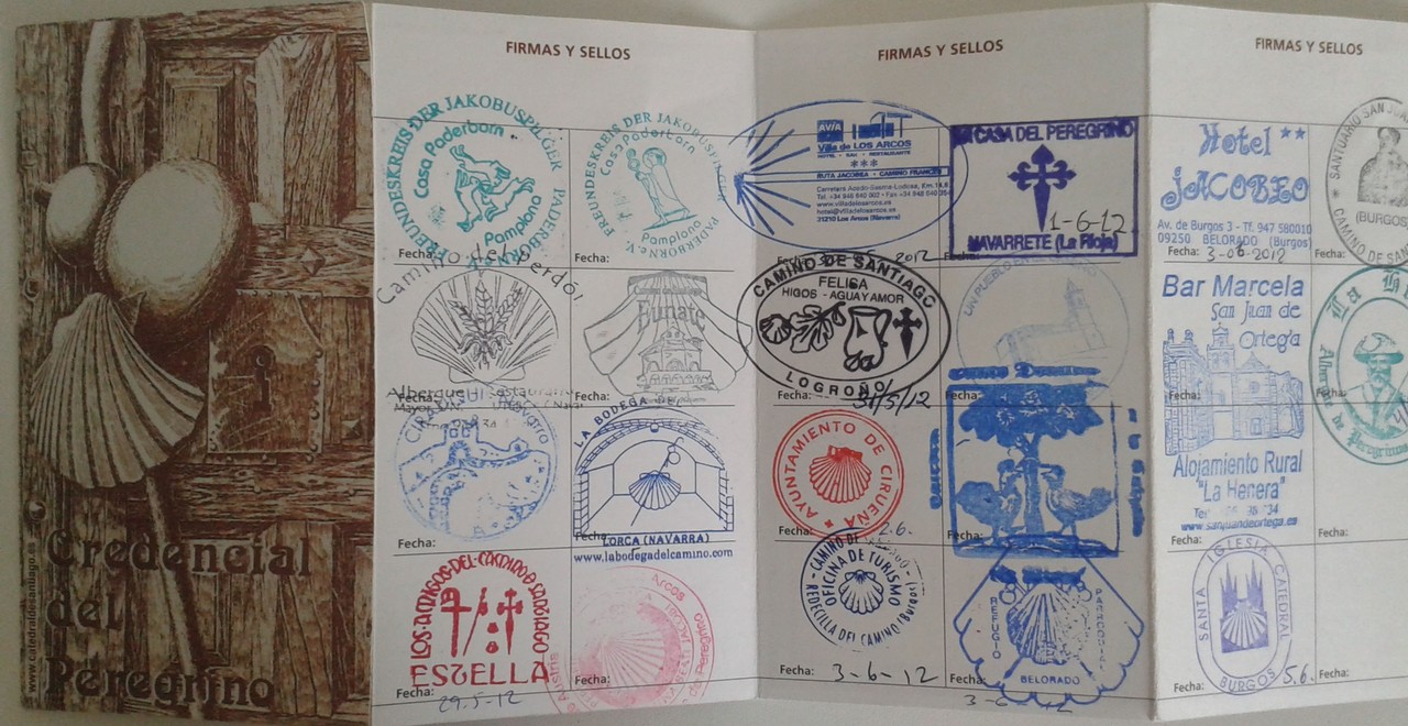 Der internationale Pilgerausweis (Credencial) mit Stempeln aus Spanien (Foto: Altertumskommission für Westfalen).
