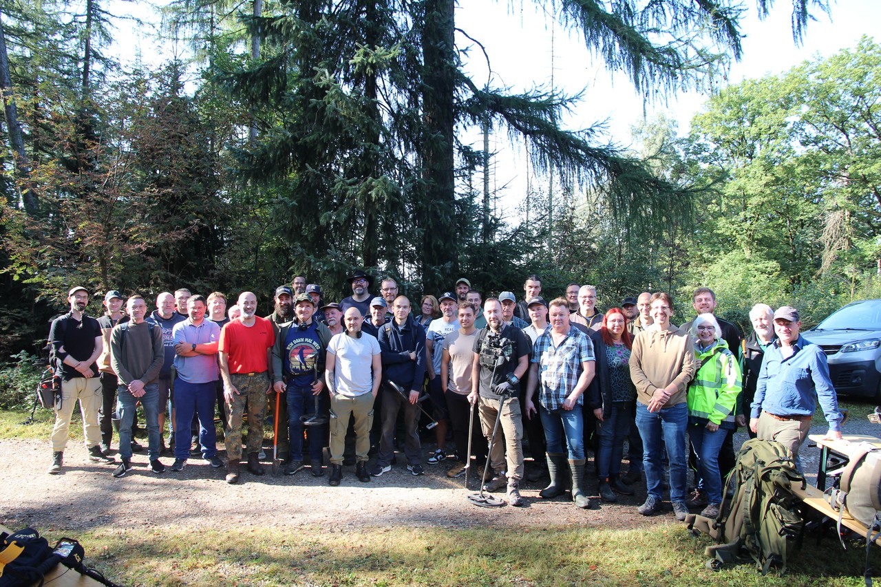 Gruppenfoto der Sondenbegehung